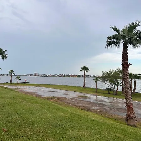 Houston Luxury Apartment- Free Parking Free Wi-Fi-3