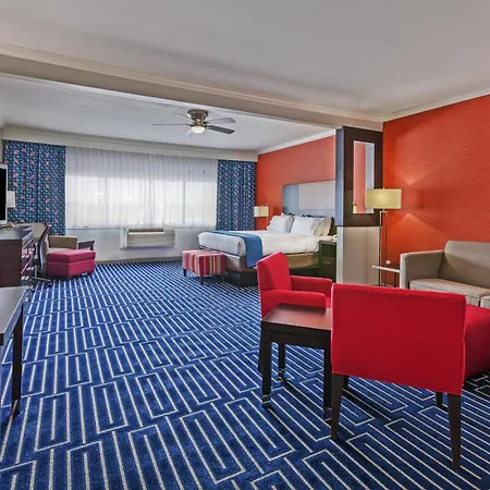 Holiday Inn Express & Suites Houston East By Ihg-2