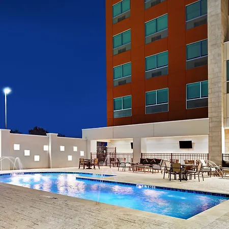 Holiday Inn Express & Suites Memorial - Citycentre By Ihg-2