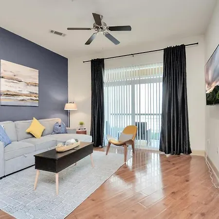 Lux Mid-Rise Walking Distance To Nrg Stadium-2