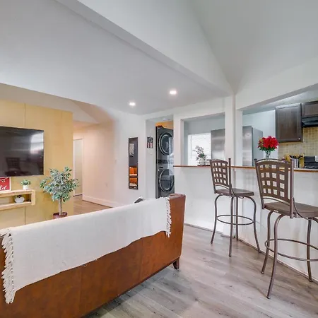 Cozy Houston Studio Less Than 5 Mi To Downtown!-2