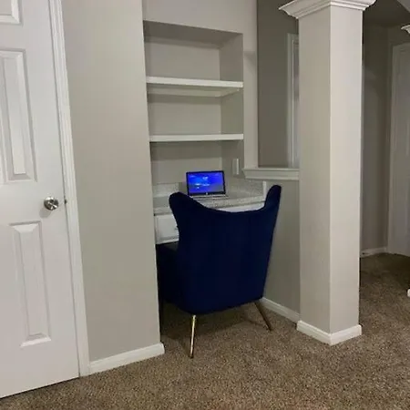 Cozy 1Bd/1Ba 15 Mins From Iah Aiport W/D Hookup-3