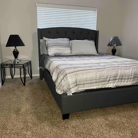 Cozy 1Bd/1Ba 15 Mins From Iah Aiport W/D Hookup-2