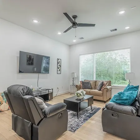 Beautiful 1 Bedrooms Home Near Dt Mctr-3