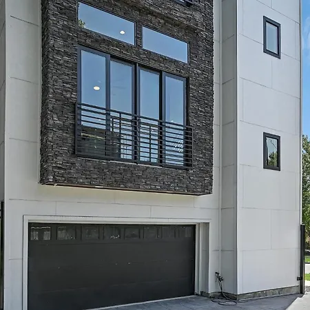 Luxury Stay At The Heights~Close To Downtown-2
