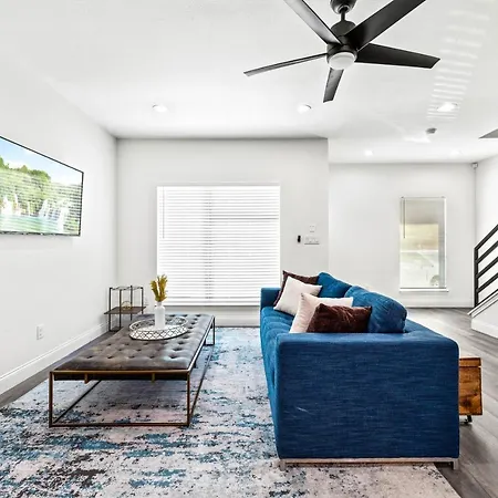 Bright, Modern Houston Home 8 Mi To Downtown!-2
