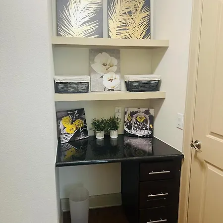 Short Term Stay Apartment Near Medical Center-3