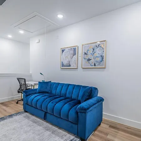 Luxury Home Near Houston Downtown & Medical Center-3
