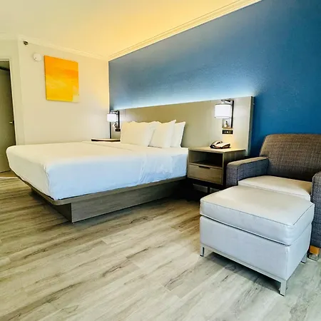 Comfort Inn & Suites Houston I-10 West Energy Corridor-2