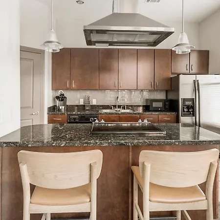 Modern Apartment In Prime Location Id1992-3