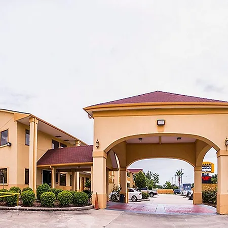 Downtowner Inn And Suites - Houston-2