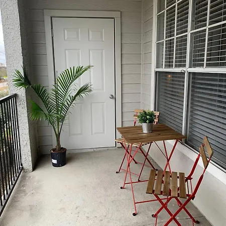 Hidden Gem At Med Center 2Br & 2Ba Apartment-2