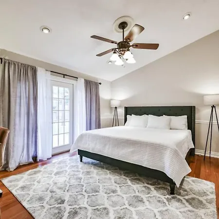 Spring Branch Fast Wifi 2 Kings Sleeps 8-3