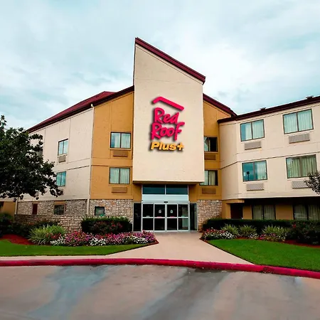 Red Roof Inn Plus+ Houston - Energy Corridor-2