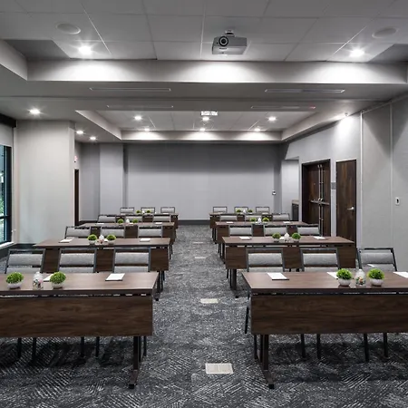 Courtyard By Marriott Houston Heights/I-10-2