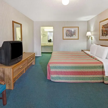 Knights Inn Houston Hobby Airport-3