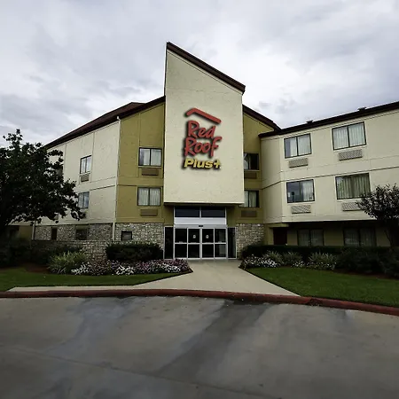 Red Roof Inn Plus+ Houston - Energy Corridor-3