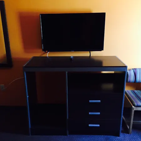 Scottish Inn & Suites Hobby Airport-3