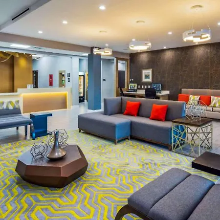 Comfort Inn & Suites Houston I-45 North - Iah-3