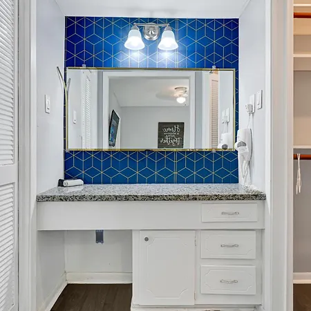 Home For Summer With Pool, Pool Table, Outdoor Kitchen,Patio And Balcony-2