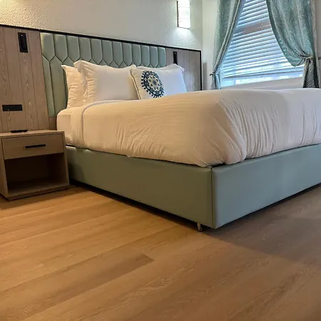 Athens Hotel & Suites-3