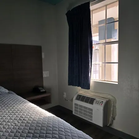 Maxim III Motel-2