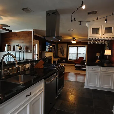 The Coyle Cabin - Close To Downtown, Stadiums, U Of H, Med Center-2