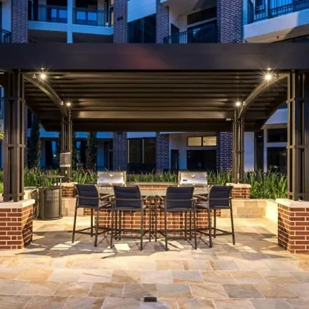 Midtown Luxury/Main Street Wonder-2