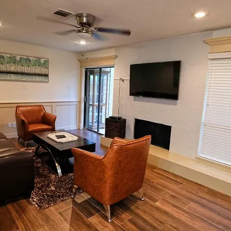 Galleria Area Condo, 2 Bedrooms 2 Story - Ocee-3