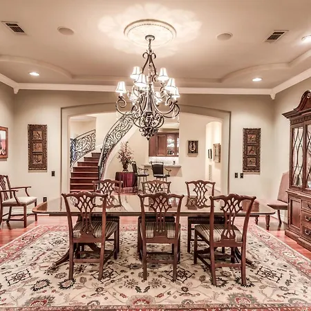 Grand Luxury Tuscan Villa-2