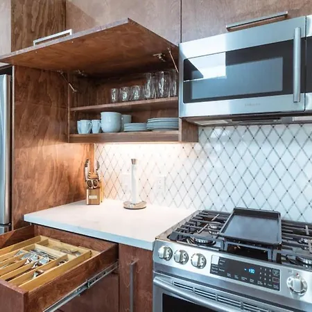 East Downtown Modern Luxury Retreat-2