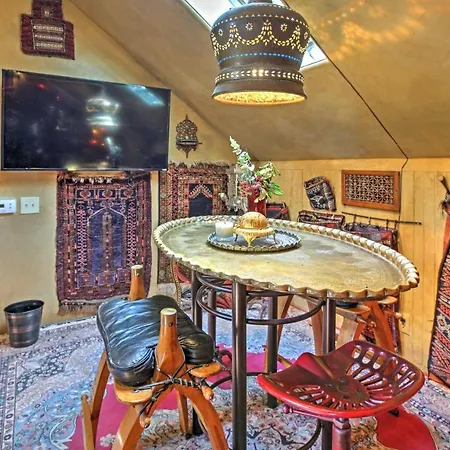 Dreamy Houston Boho Cottage With Private Pool!-3