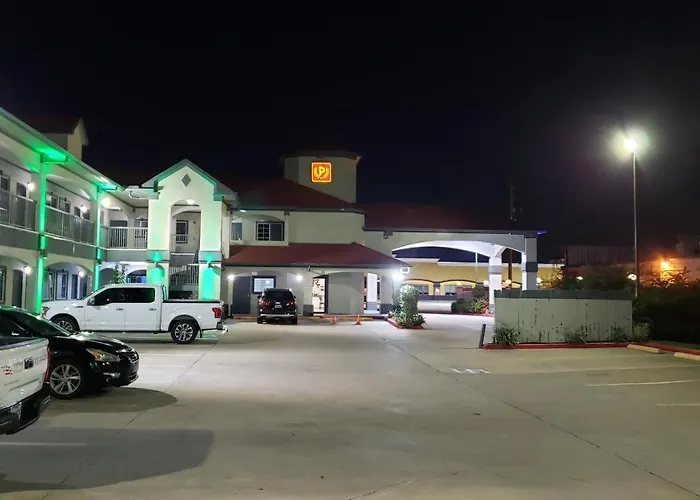 Palace Inn
