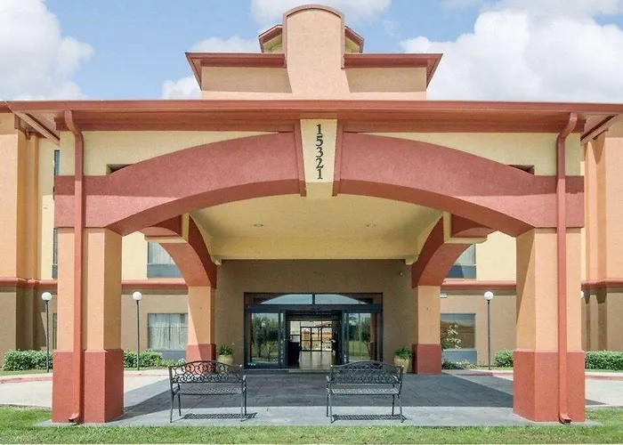 Springwood Suites Houston Iah - Beltway 8 Aldine