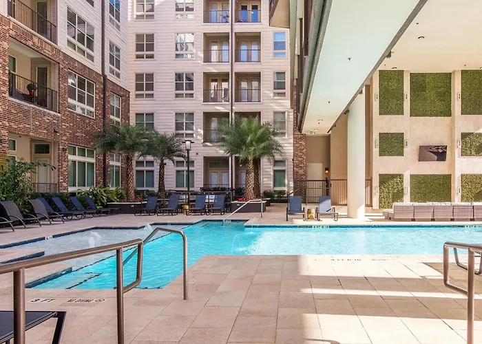 Frontdesk 5755 Hermann Park Apts Downtown Houston