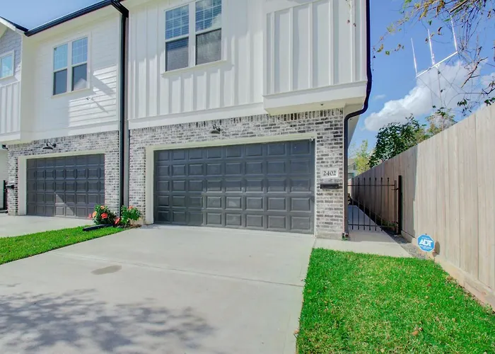 Private Elegant East Downtown House Houston Tx Villa