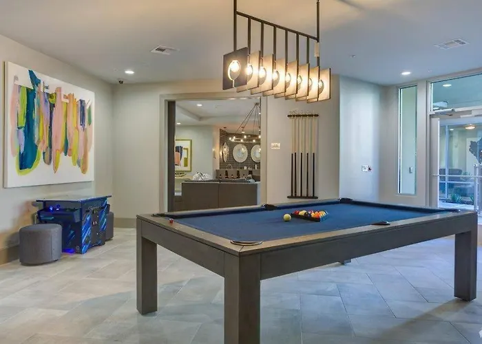 Luxe Spacious 1 Bd Suite Wpool View In Galleria Houston