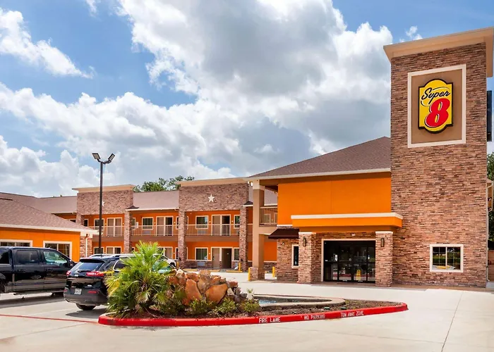Super 8 By Wyndham Houston Northwest Cypress Hotel