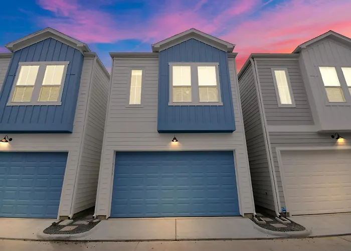 Emerald Palace - New, Modern 3Br Townhome Close To Downtown, Nrg, Med Ctr Houston