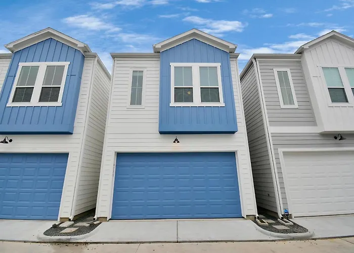 Emerald Palace - New, Modern 3Br Townhome Close To Downtown, Nrg, Med Ctr Houston