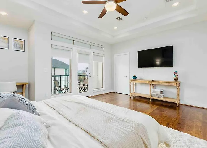 Luxe Midtown Houston Home: Minute Maid/Grb/Med Center/Nrg