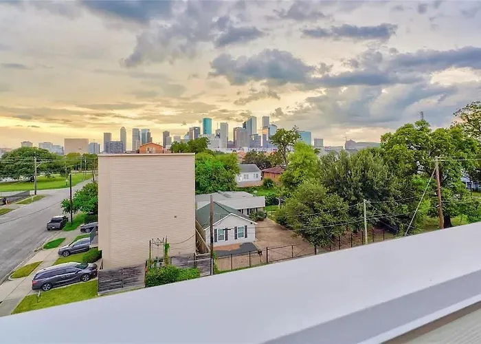 The Posh Haus - Downtown - Grb - King Bed Villa Houston