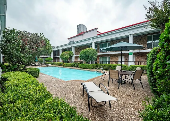 Haustierfreundliches Lovely Comfort Uptown Condo For Houston Trip.
