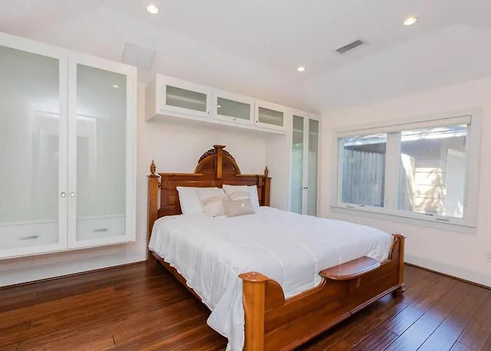 Luxurious Urban Oasis In The Galleria Uptown