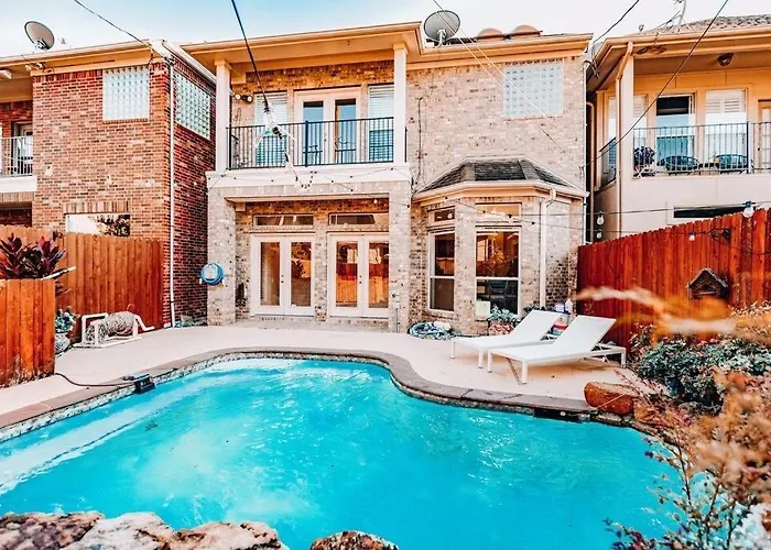 Galleria Luxury Villa Pool With Waterfall
