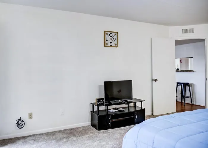 Lovely Med Center 3Br 2Ba Condo With Free Parking Houston with Pool