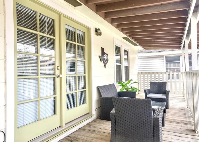 Stylish Stay W Texas Flair Apt Close To Med Ctr Nrg Downtown