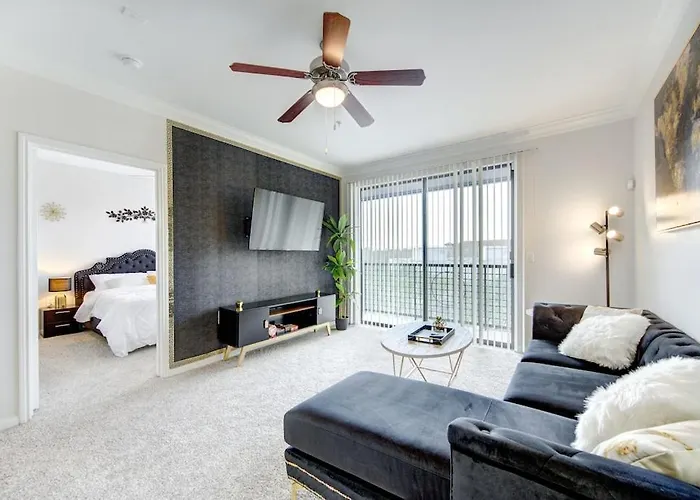 Appartement Lux Gold Near Medical Center / Nrg + King Bed + Fast Wifi à Houston acceptant les animaux
