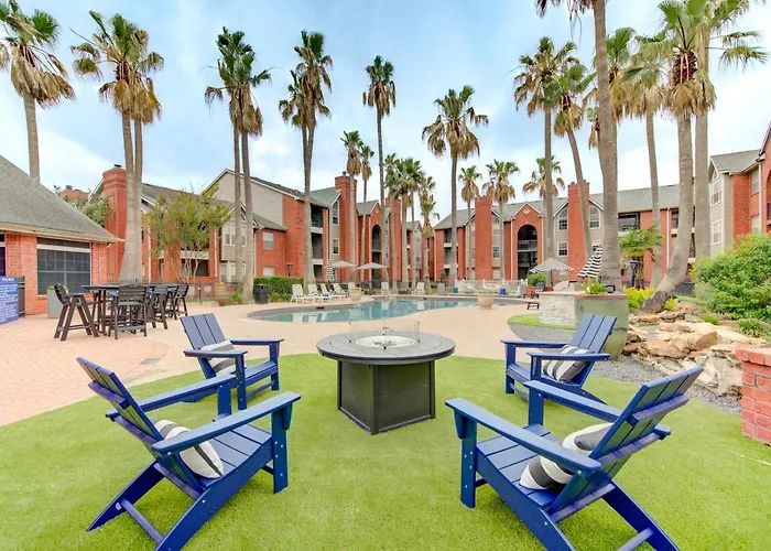 Haustierfreundliches Medical Center Serenity-Resort Style Pool Houston