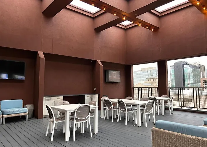 Houston Luxury Apartment- Free Parking Free Wi-Fi